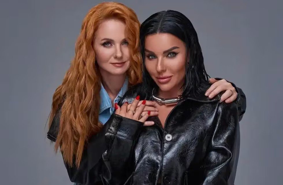 Lena Katina y Julia Volkova de la banda t.A.T.u.